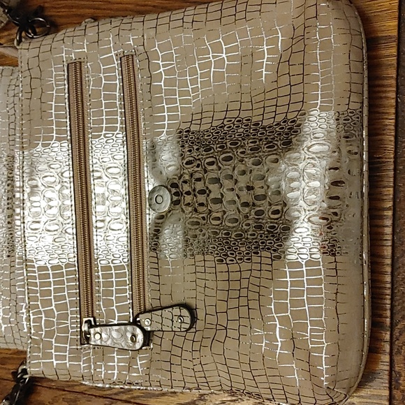 Ladies Silver Rose Cross Body Multi zippered Purse - Picture 2 of 8